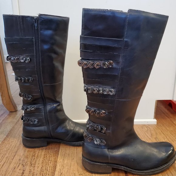 Luichiny Women's Launch Able Flat Boot - Picture 2 of 8